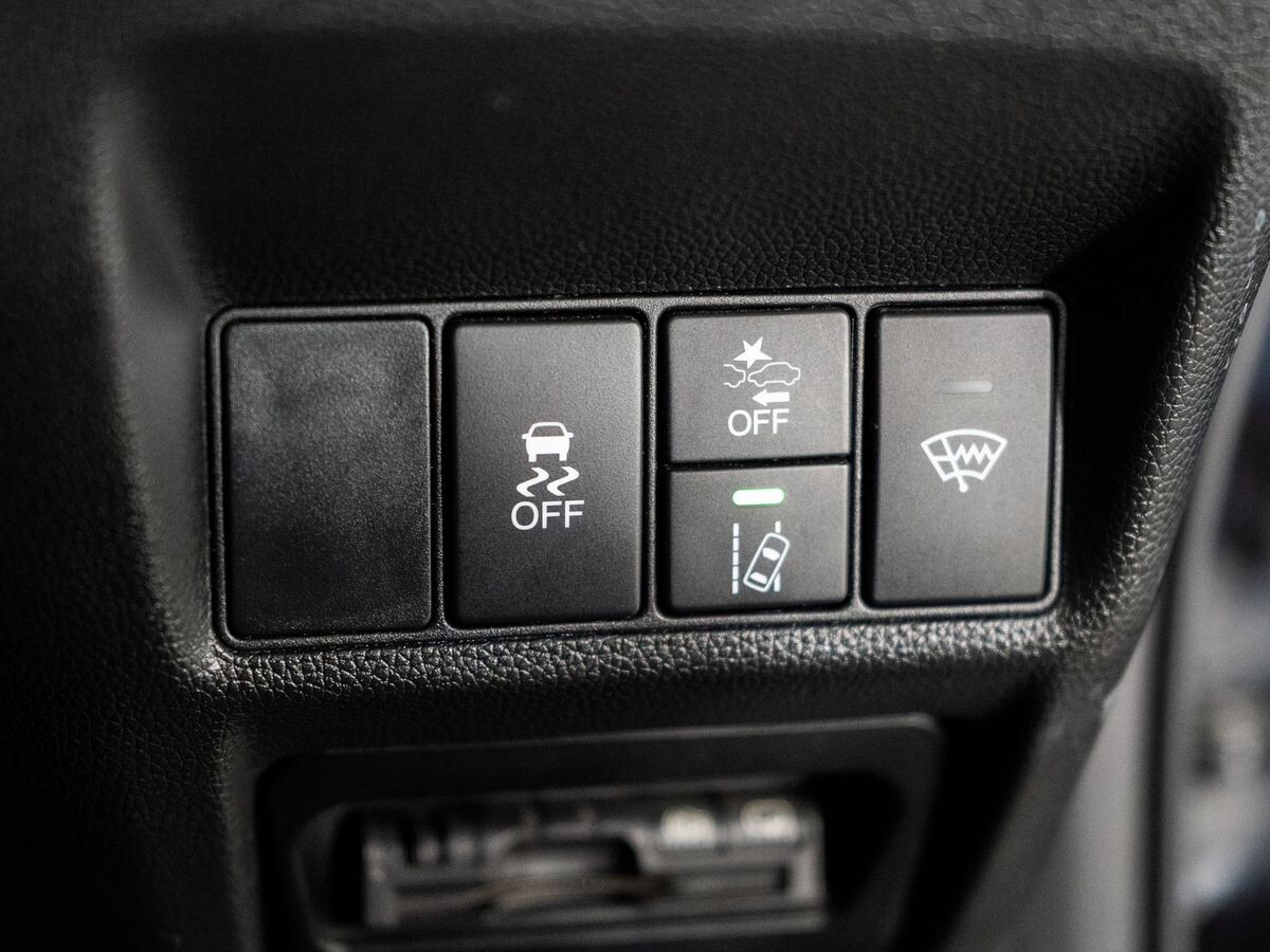 Honda Stepwgn 2015 - фото автомобиля