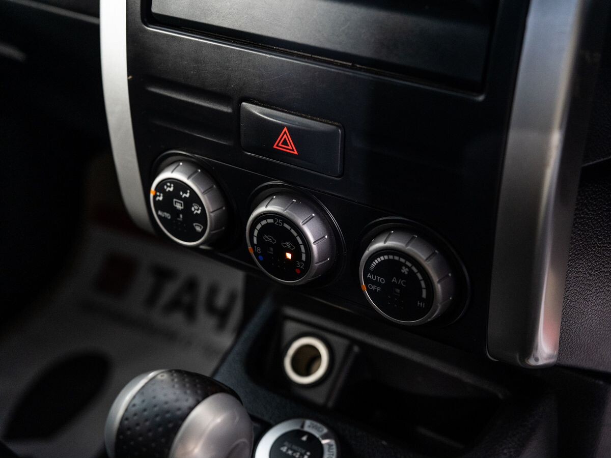 Nissan X-Trail 2012 - фото автомобиля