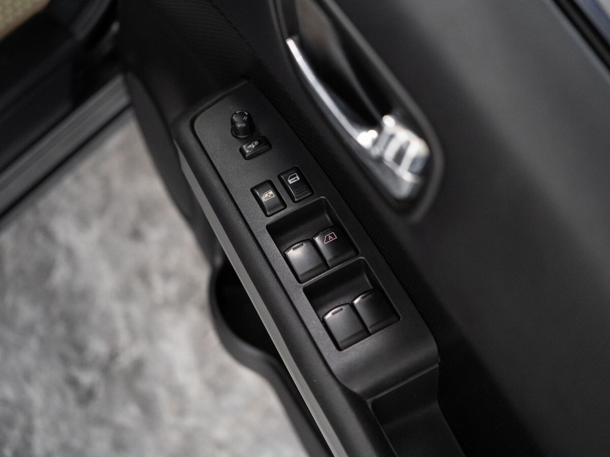 Nissan X-Trail 2012 - фото автомобиля