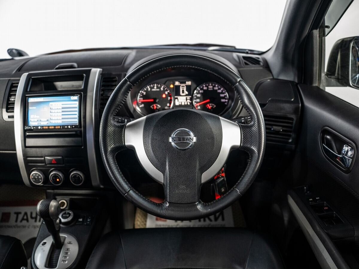 Nissan X-Trail 2012 - фото автомобиля