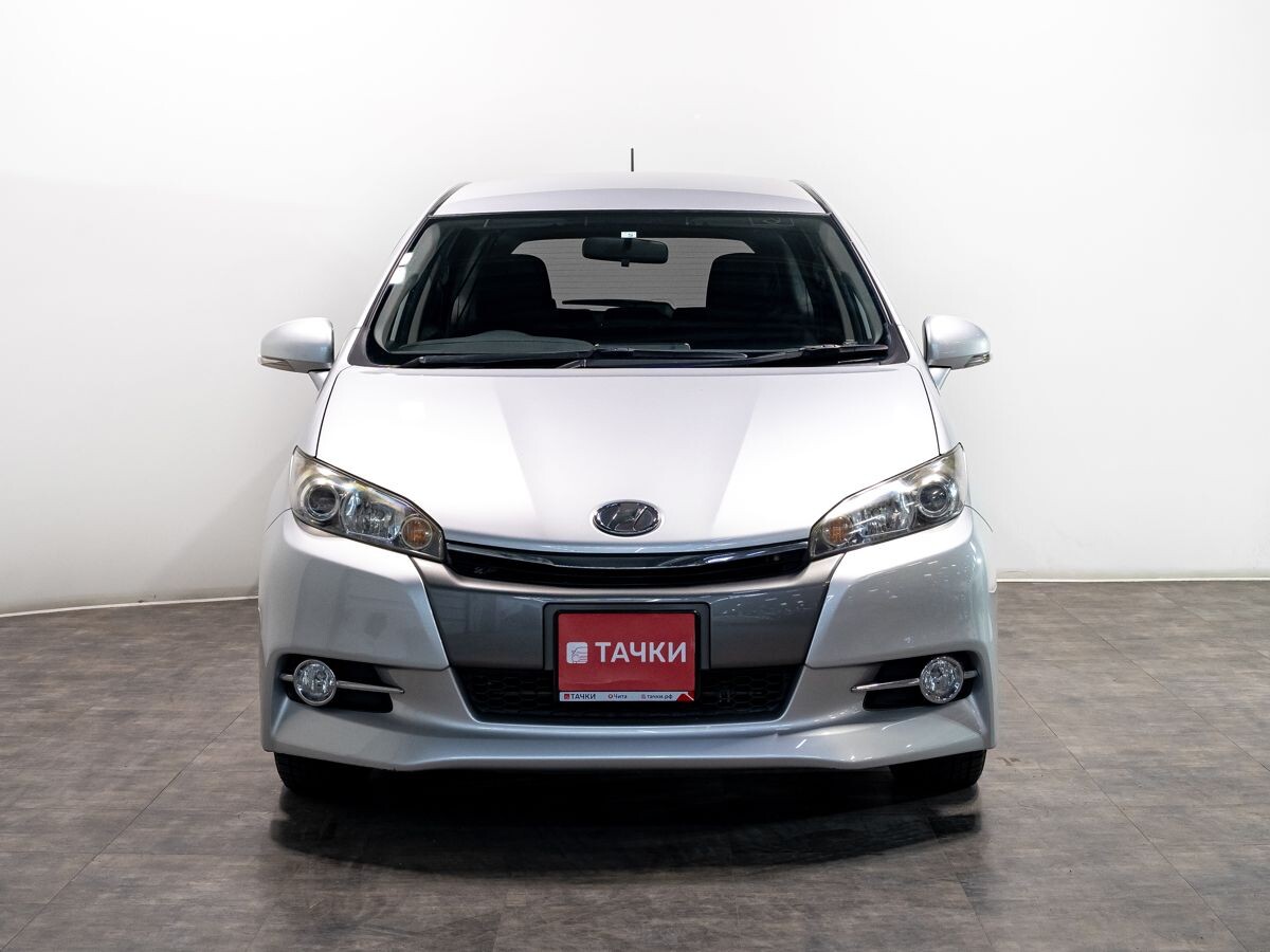 Toyota Wish 2016 - фото автомобиля