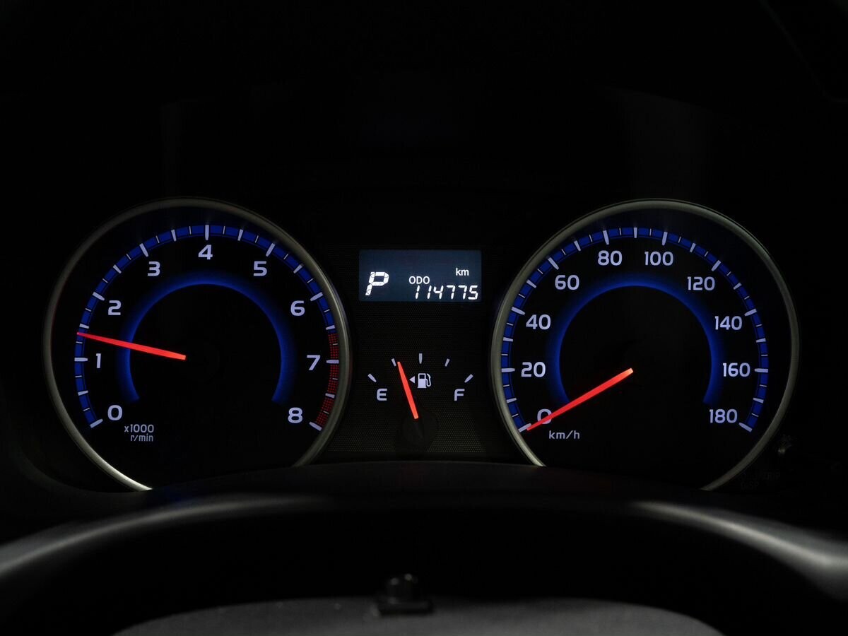 Toyota Wish 2016 - фото автомобиля