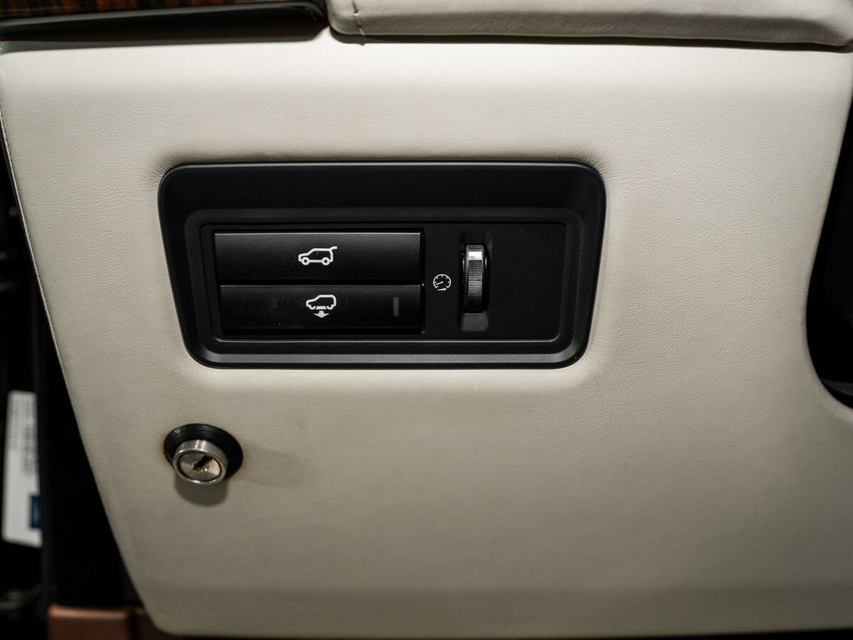 Land Rover Range Rover 2014 - фото автомобиля