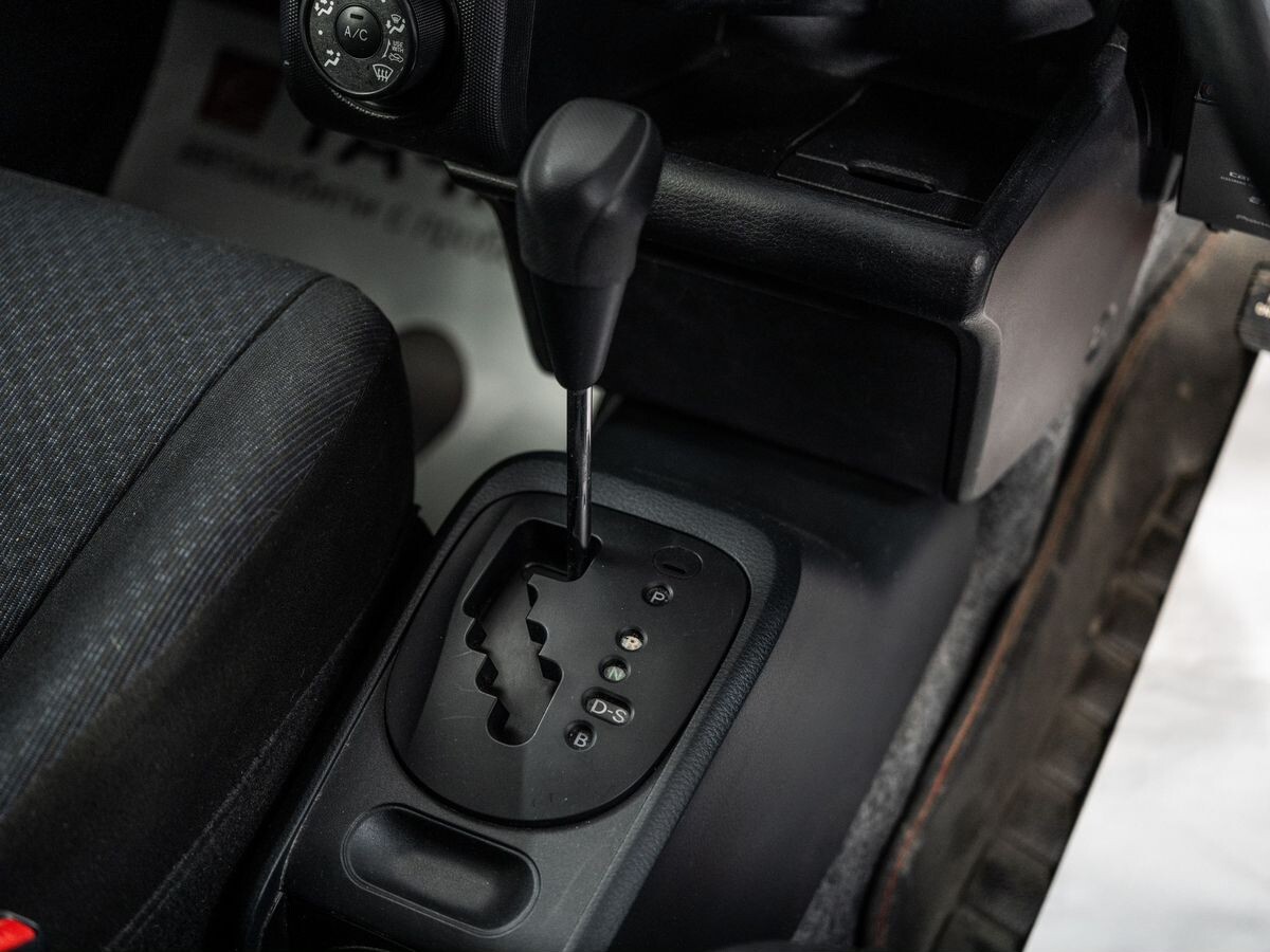 Toyota Probox 2017 - фото автомобиля