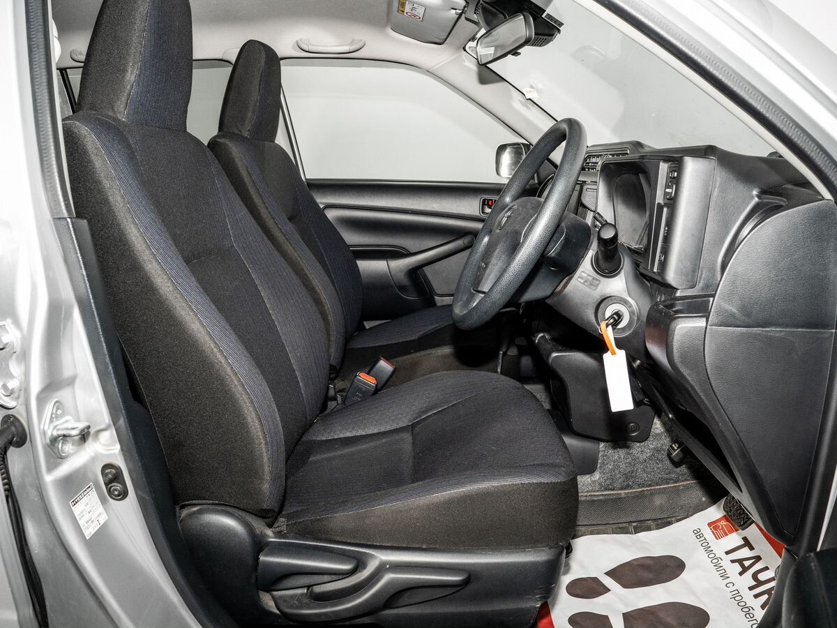 Toyota Probox 2017 - фото автомобиля