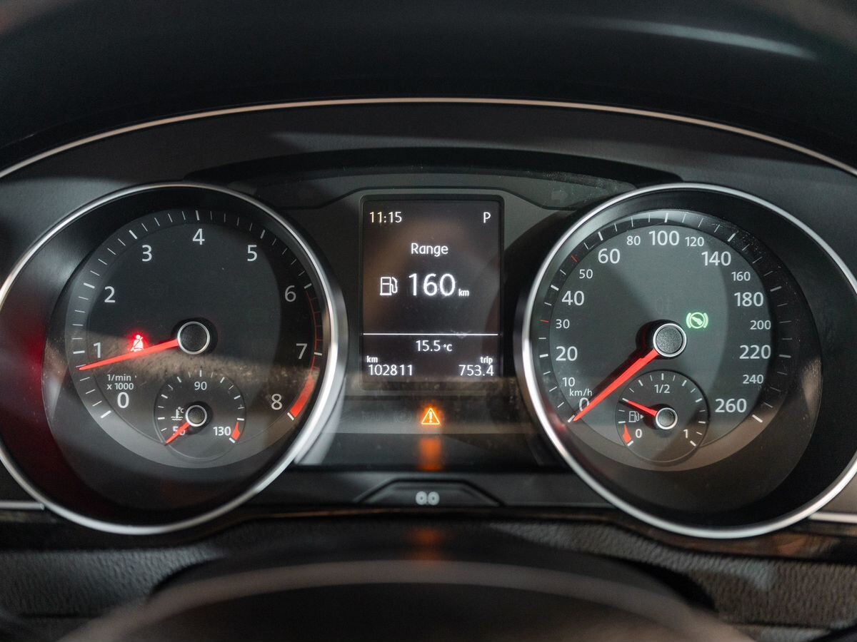Volkswagen Passat 2015 - фото автомобиля