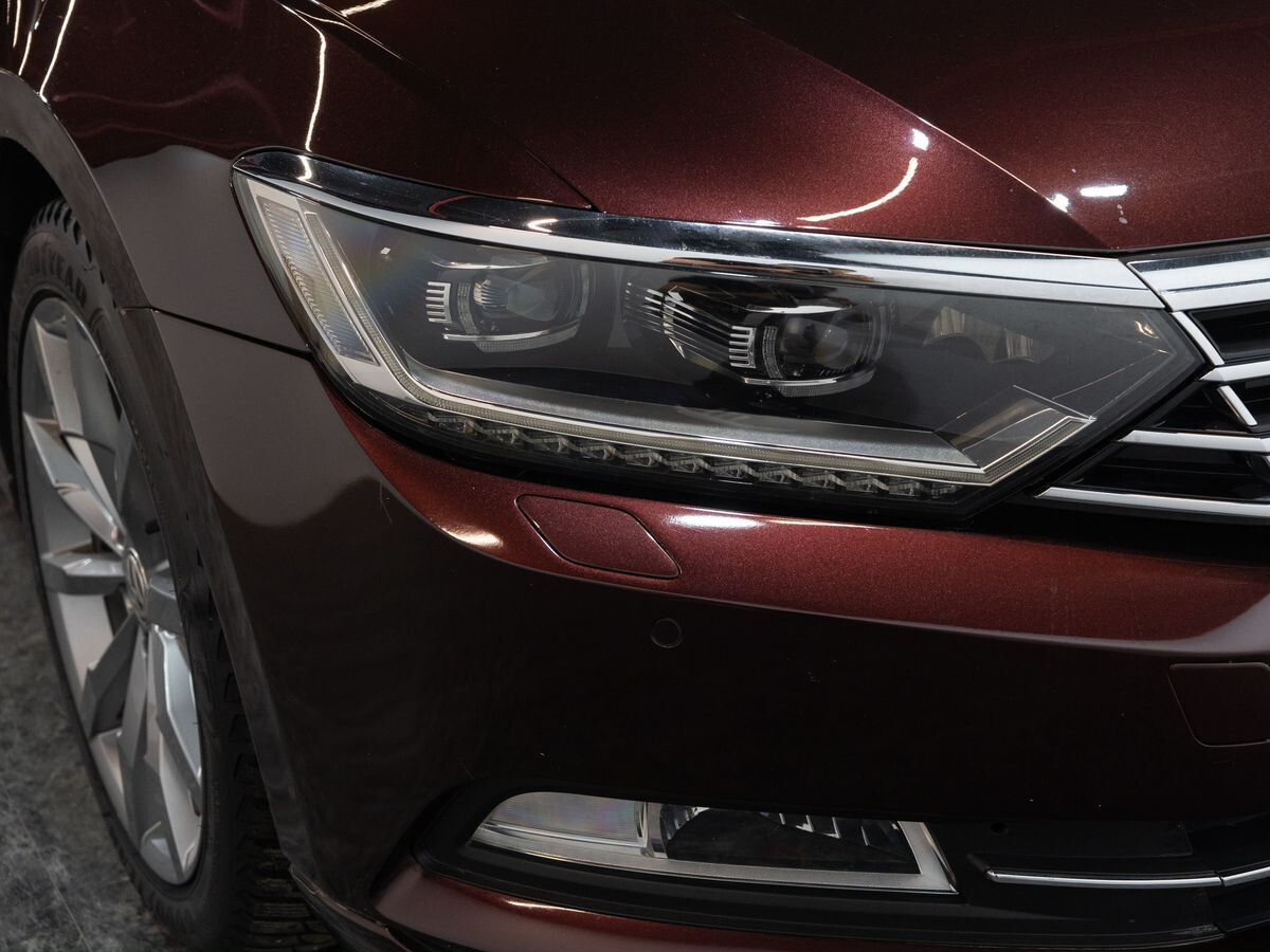 Volkswagen Passat 2015 - фото автомобиля