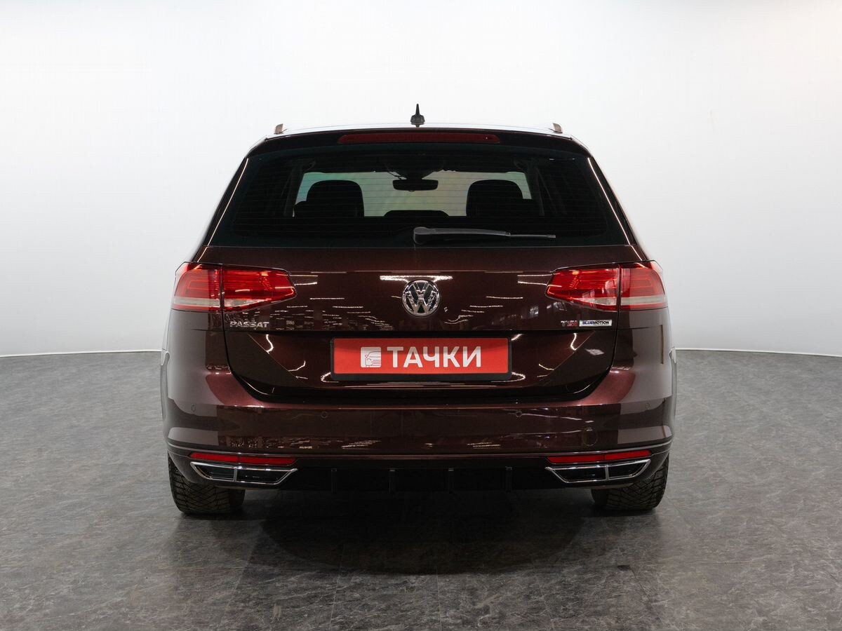 Volkswagen Passat 2015 - фото автомобиля