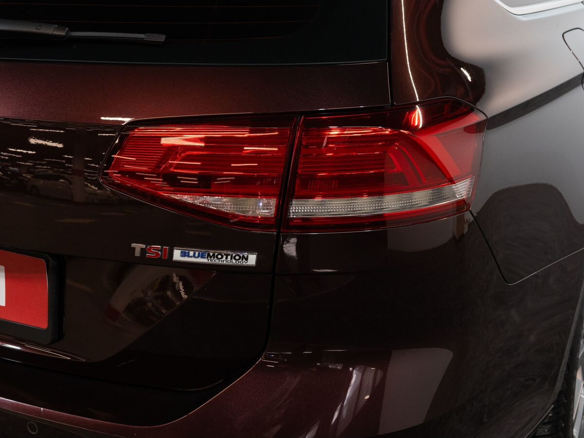 Volkswagen Passat 2015 - фото автомобиля