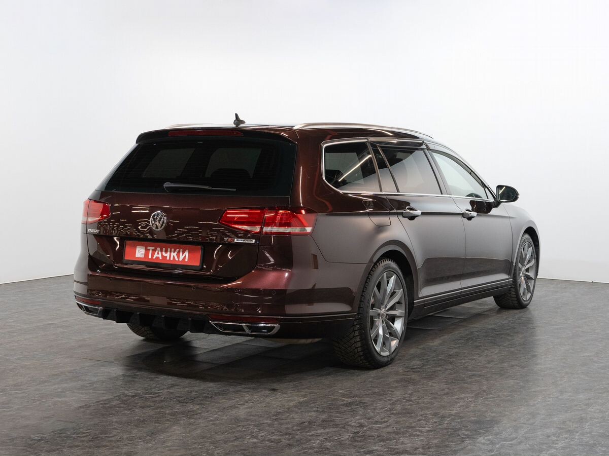 Volkswagen Passat 2015 - фото автомобиля