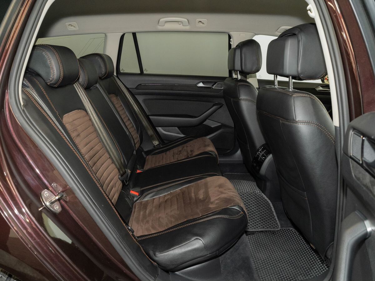 Volkswagen Passat 2015 - фото автомобиля