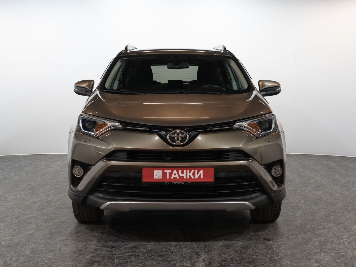 Toyota RAV4 2017 - фото автомобиля