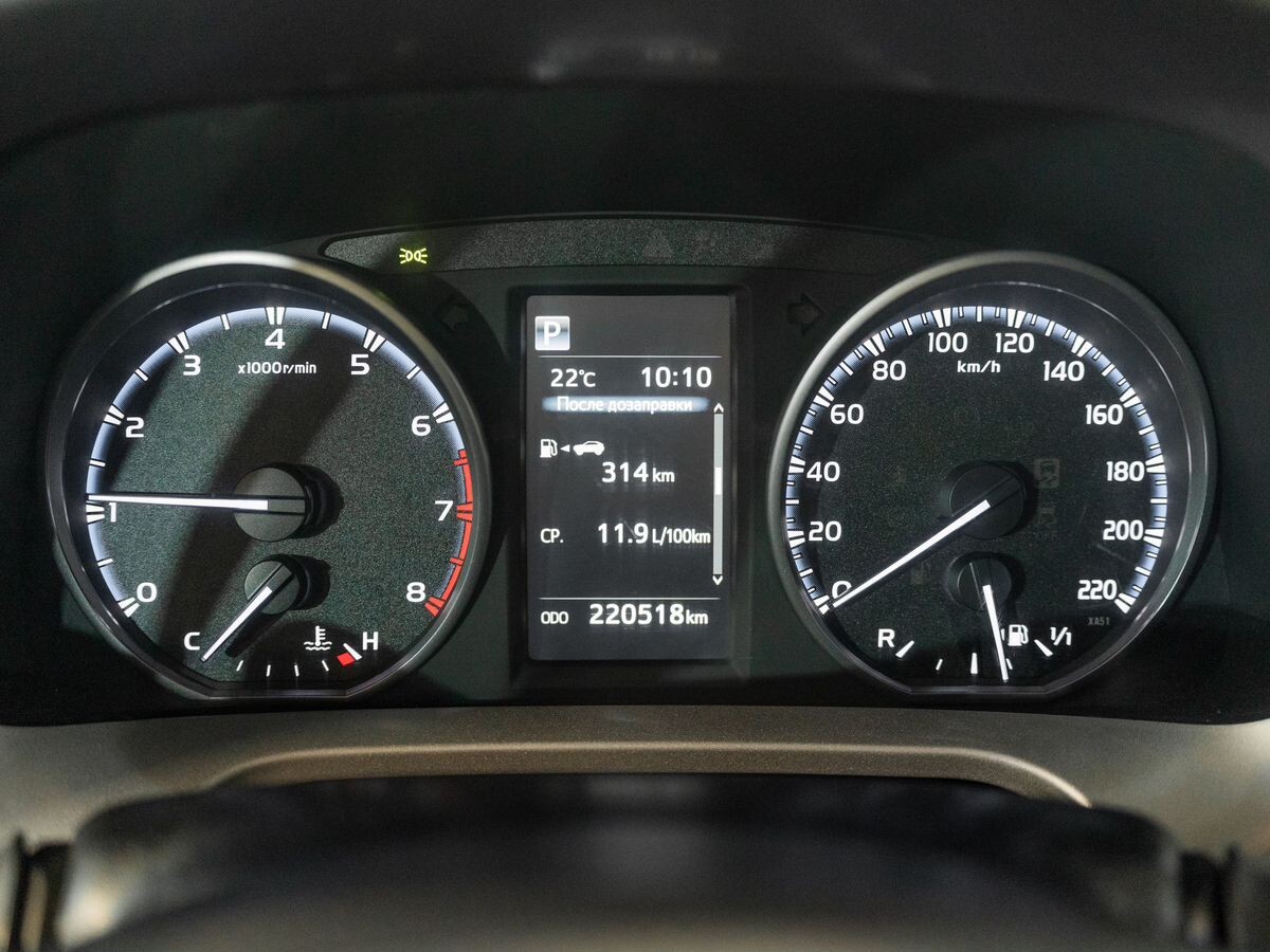 Toyota RAV4 2017 - фото автомобиля