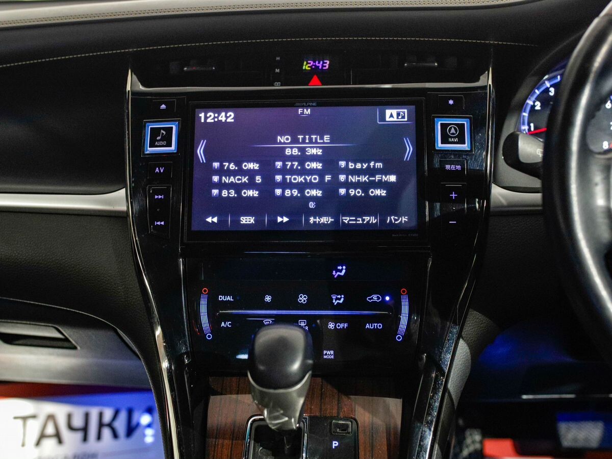Toyota Harrier 2014 - фото автомобиля