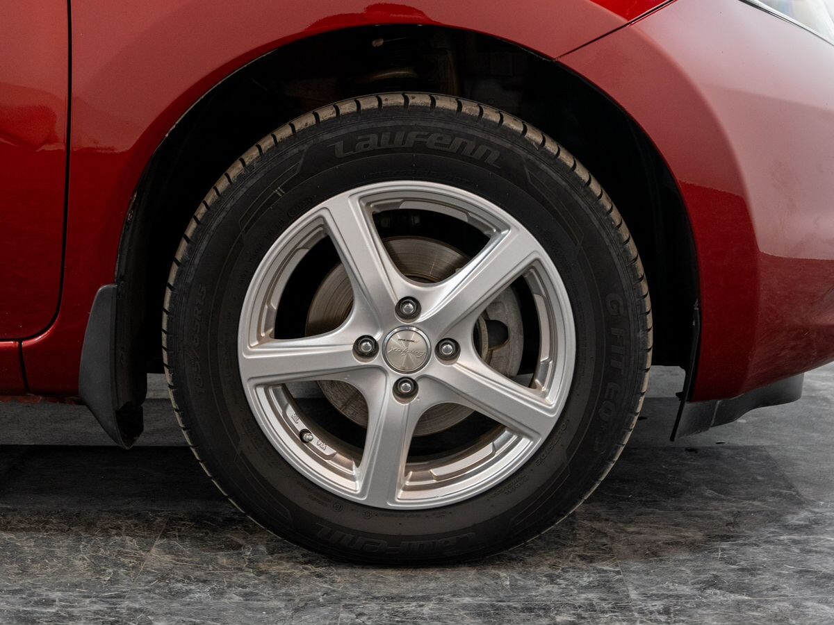 Nissan Note 2015 - фото автомобиля