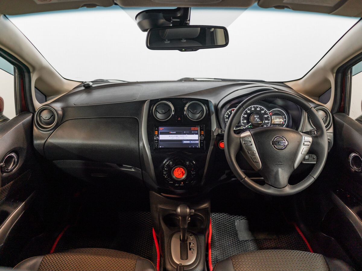 Nissan Note 2015 - фото автомобиля