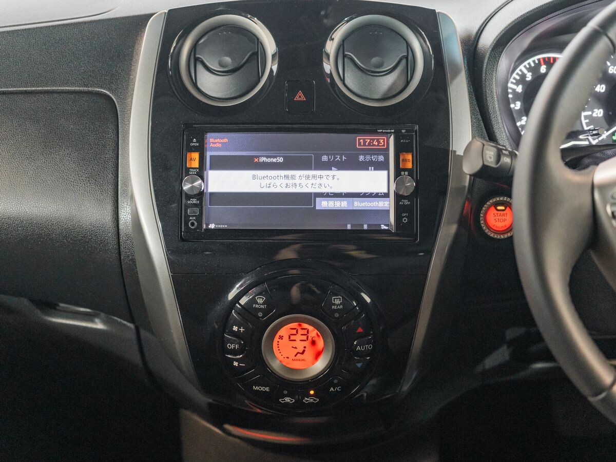 Nissan Note 2015 - фото автомобиля
