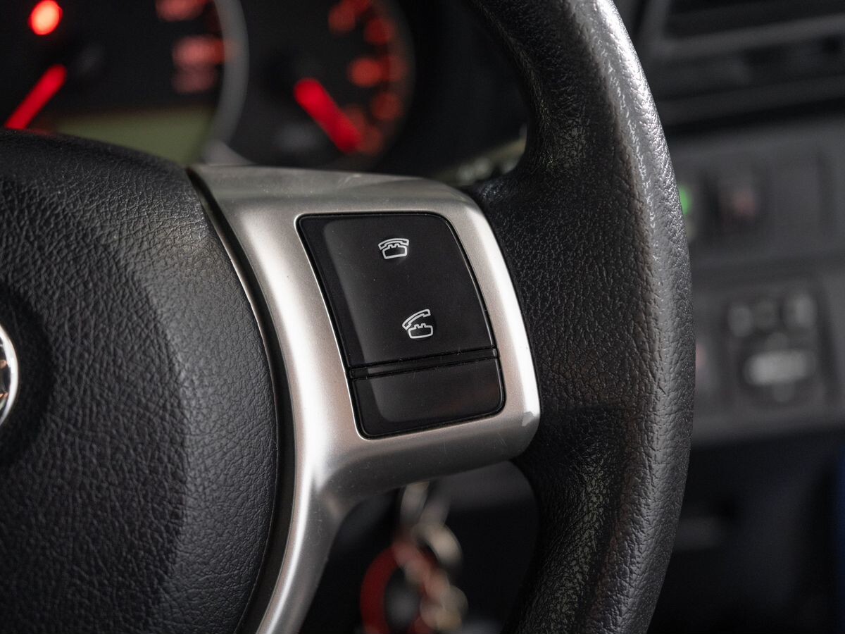 Toyota Ractis 2014 - фото автомобиля