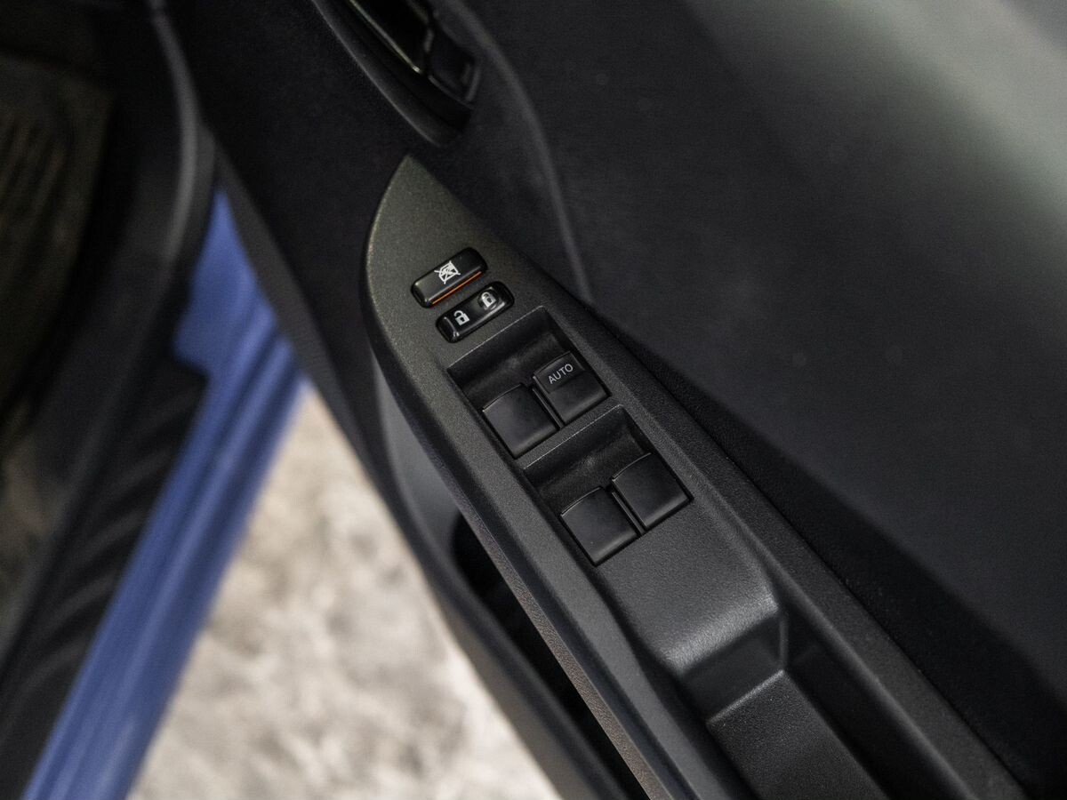 Toyota Ractis 2014 - фото автомобиля