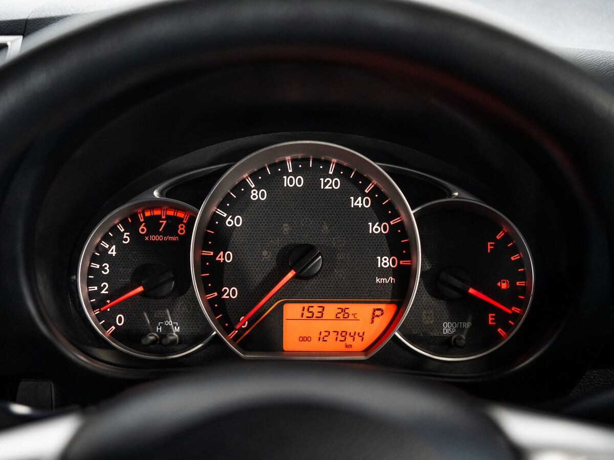 Toyota Ractis 2014 - фото автомобиля