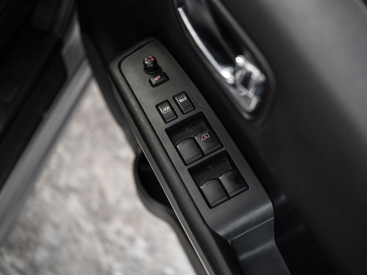 Nissan X-Trail 2012 - фото автомобиля