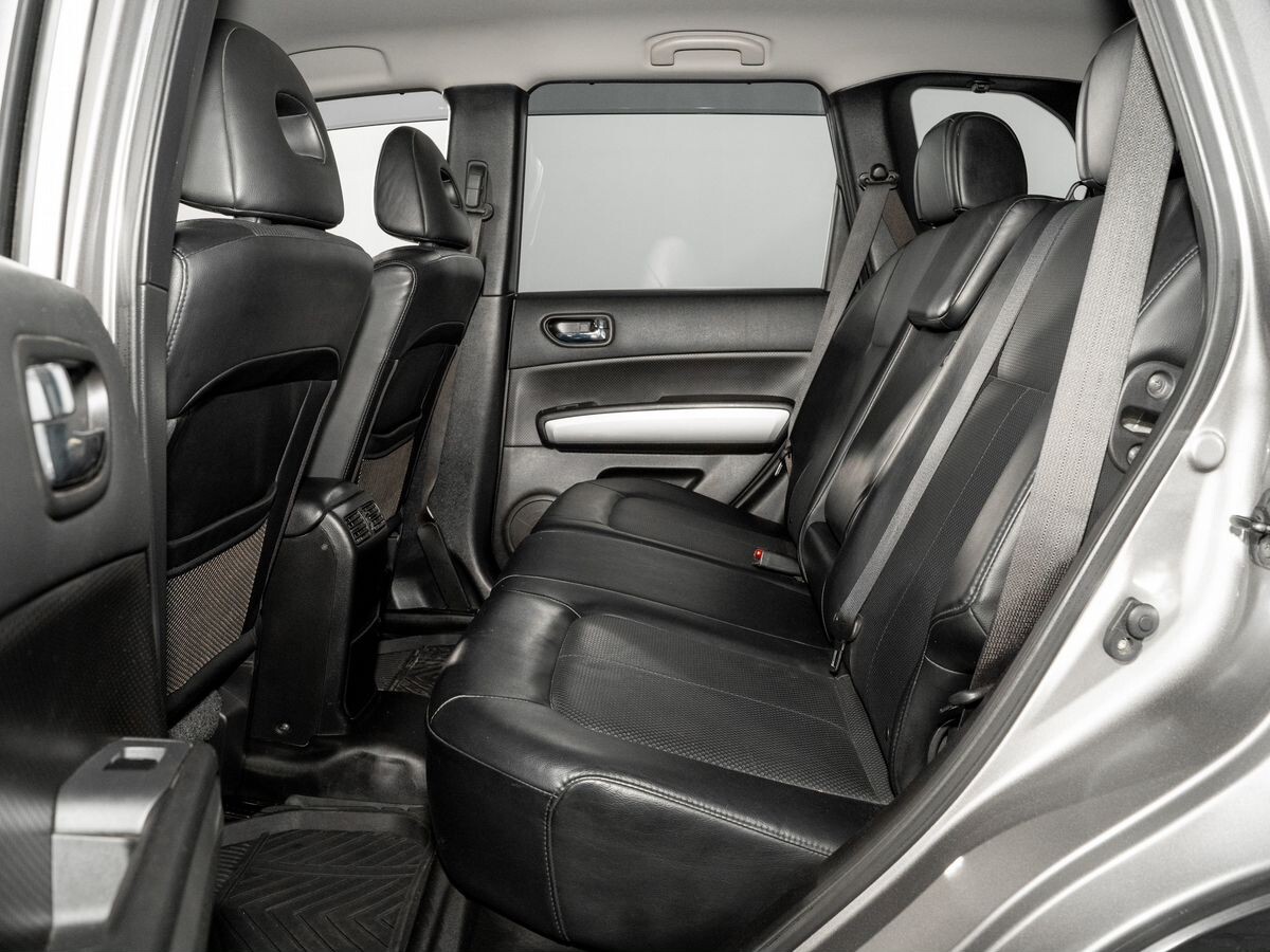 Nissan X-Trail 2012 - фото автомобиля