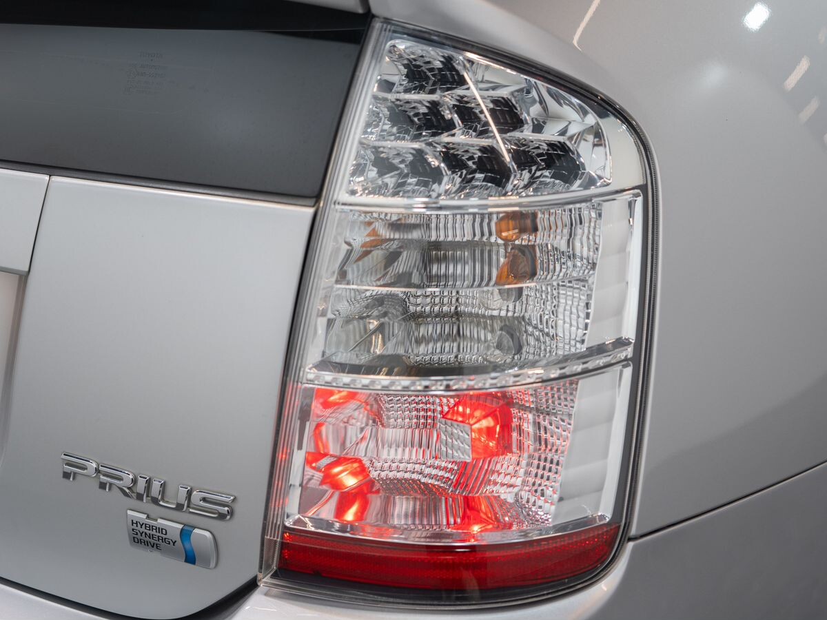Toyota Prius 2009 - фото автомобиля