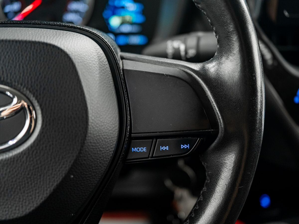 Toyota Corolla 2019 - фото автомобиля