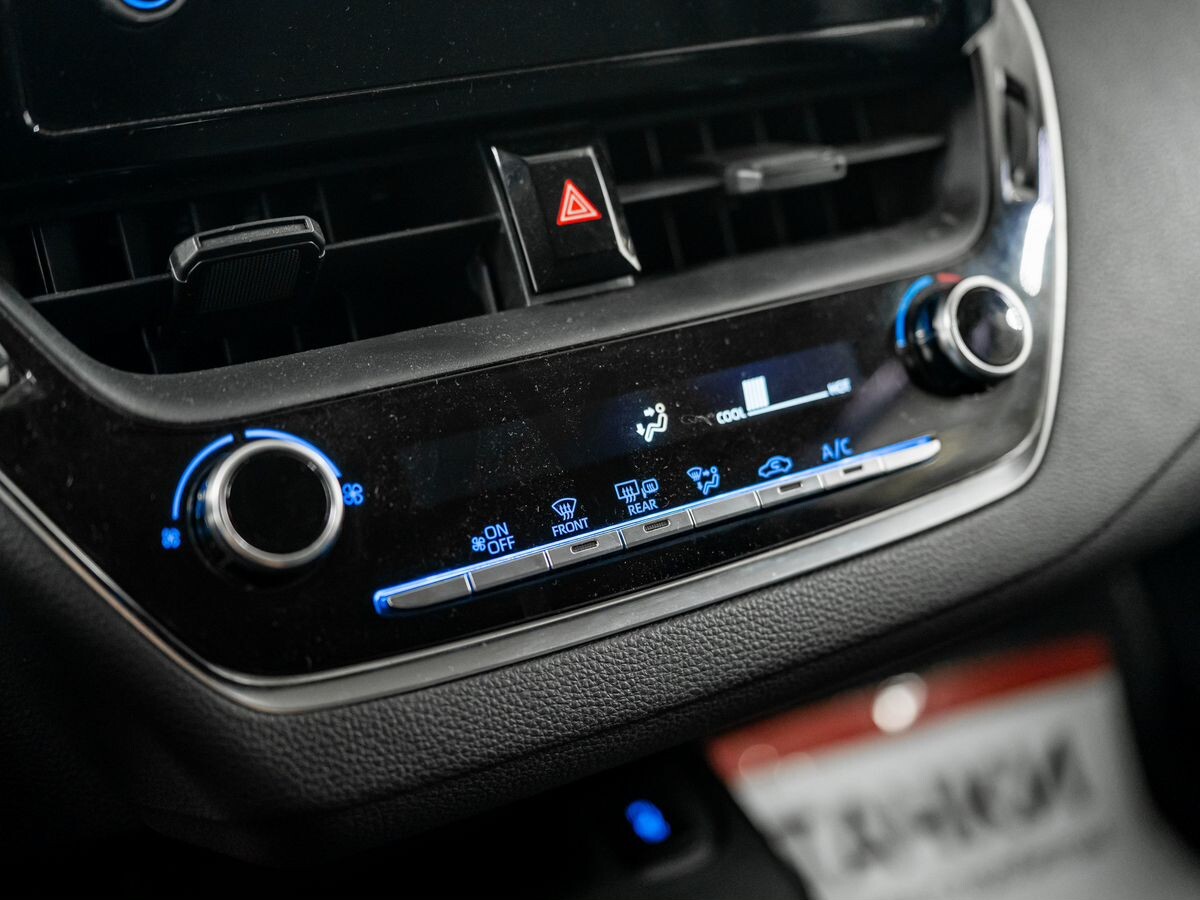 Toyota Corolla 2019 - фото автомобиля