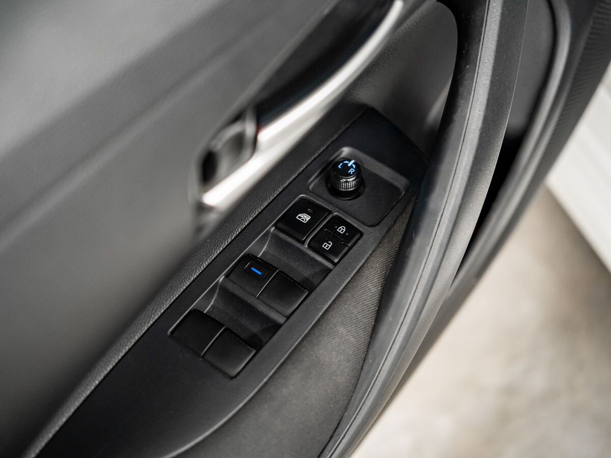 Toyota Corolla 2019 - фото автомобиля