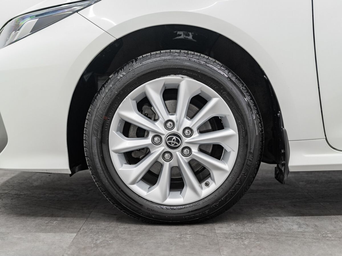 Toyota Corolla 2019 - фото автомобиля