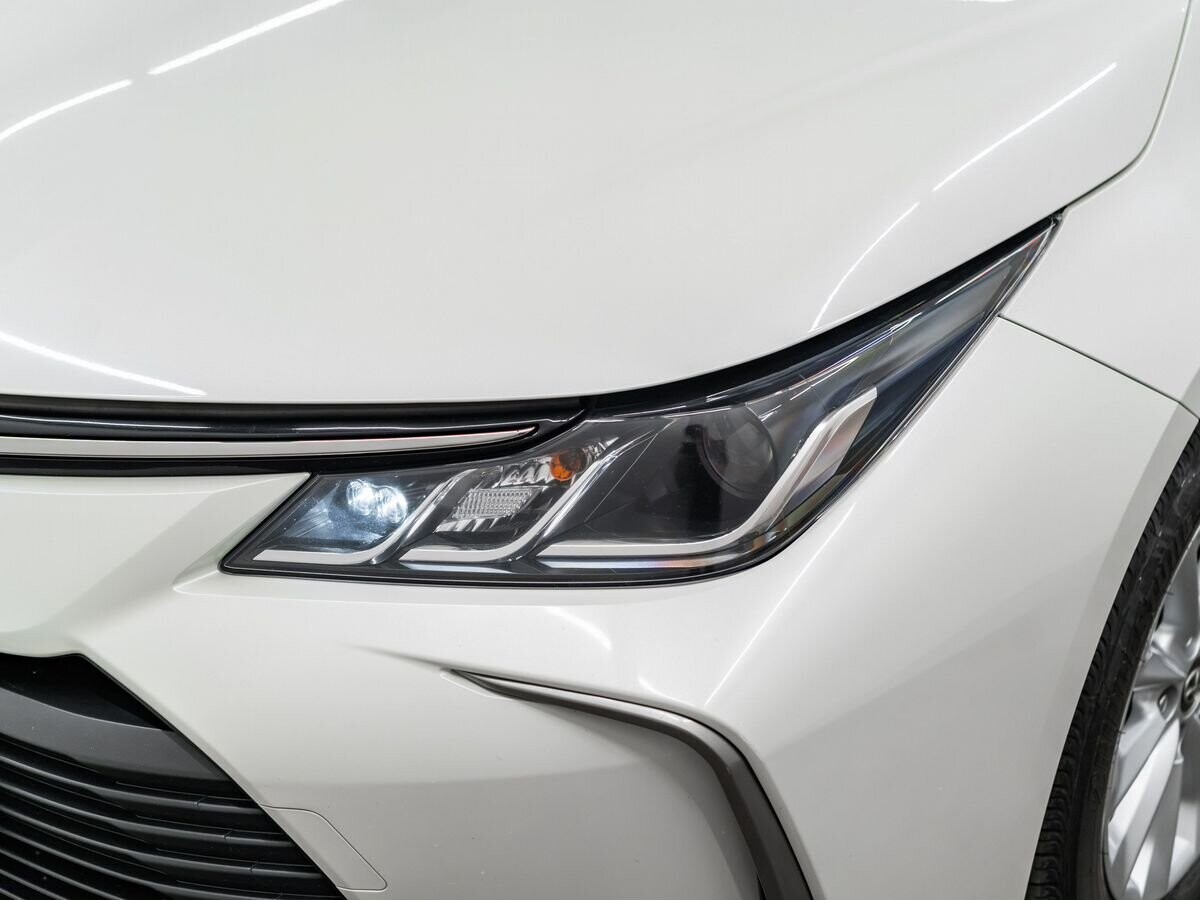 Toyota Corolla 2019 - фото автомобиля