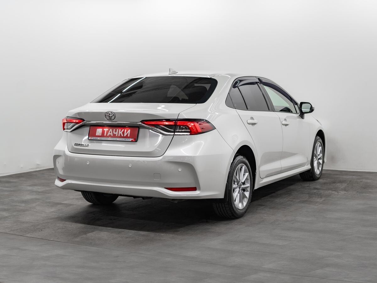 Toyota Corolla 2019 - фото автомобиля