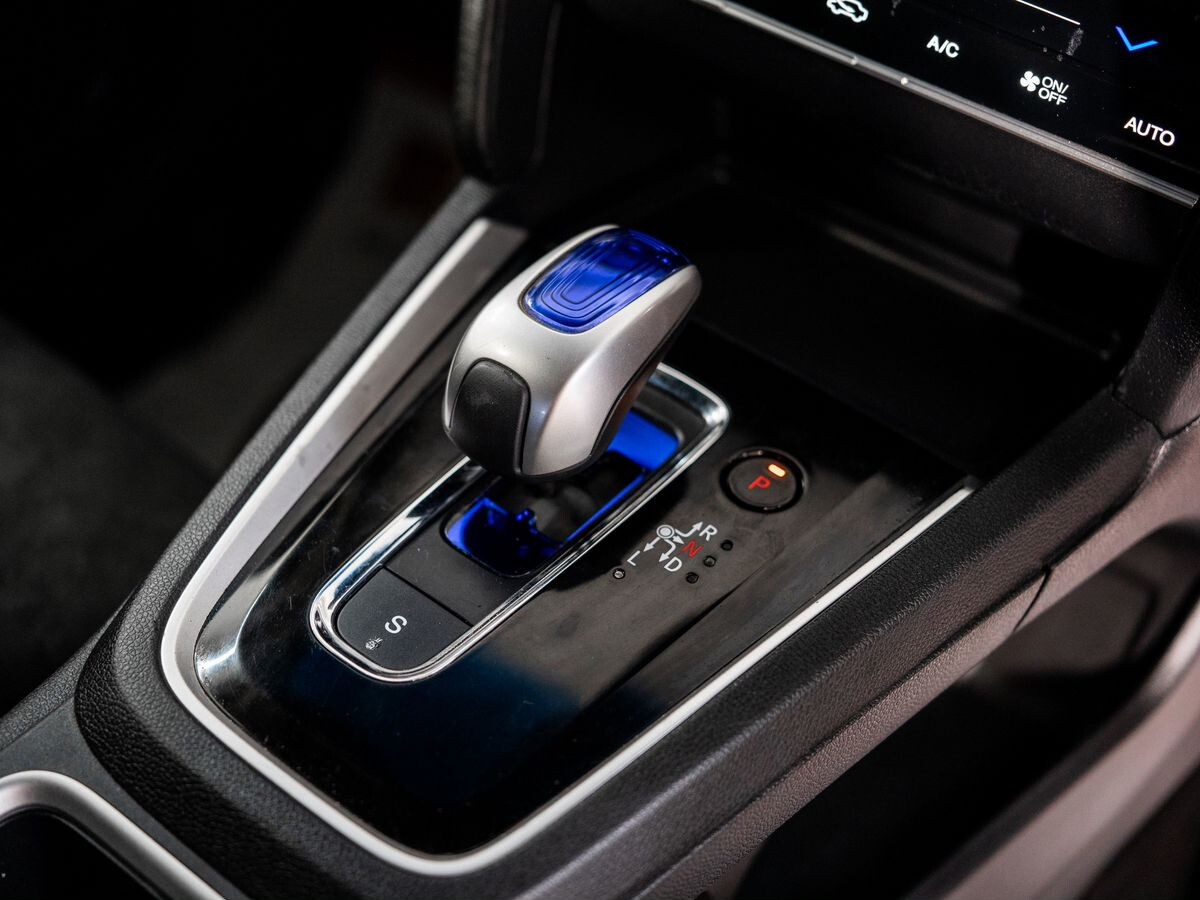 Honda Shuttle 2016 - фото автомобиля