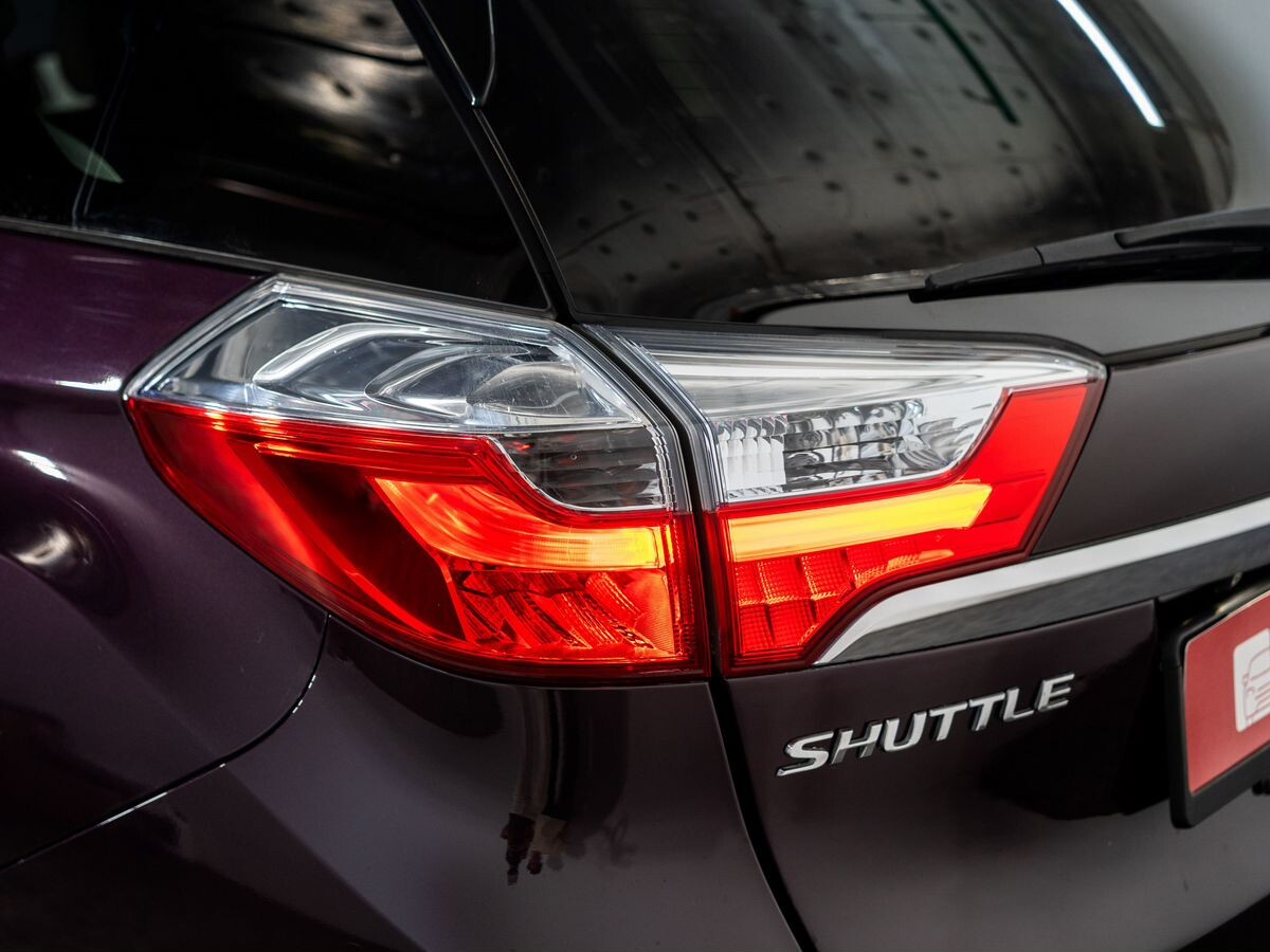 Honda Shuttle 2016 - фото автомобиля