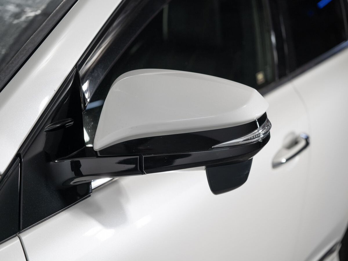 Toyota Harrier 2017 - фото автомобиля