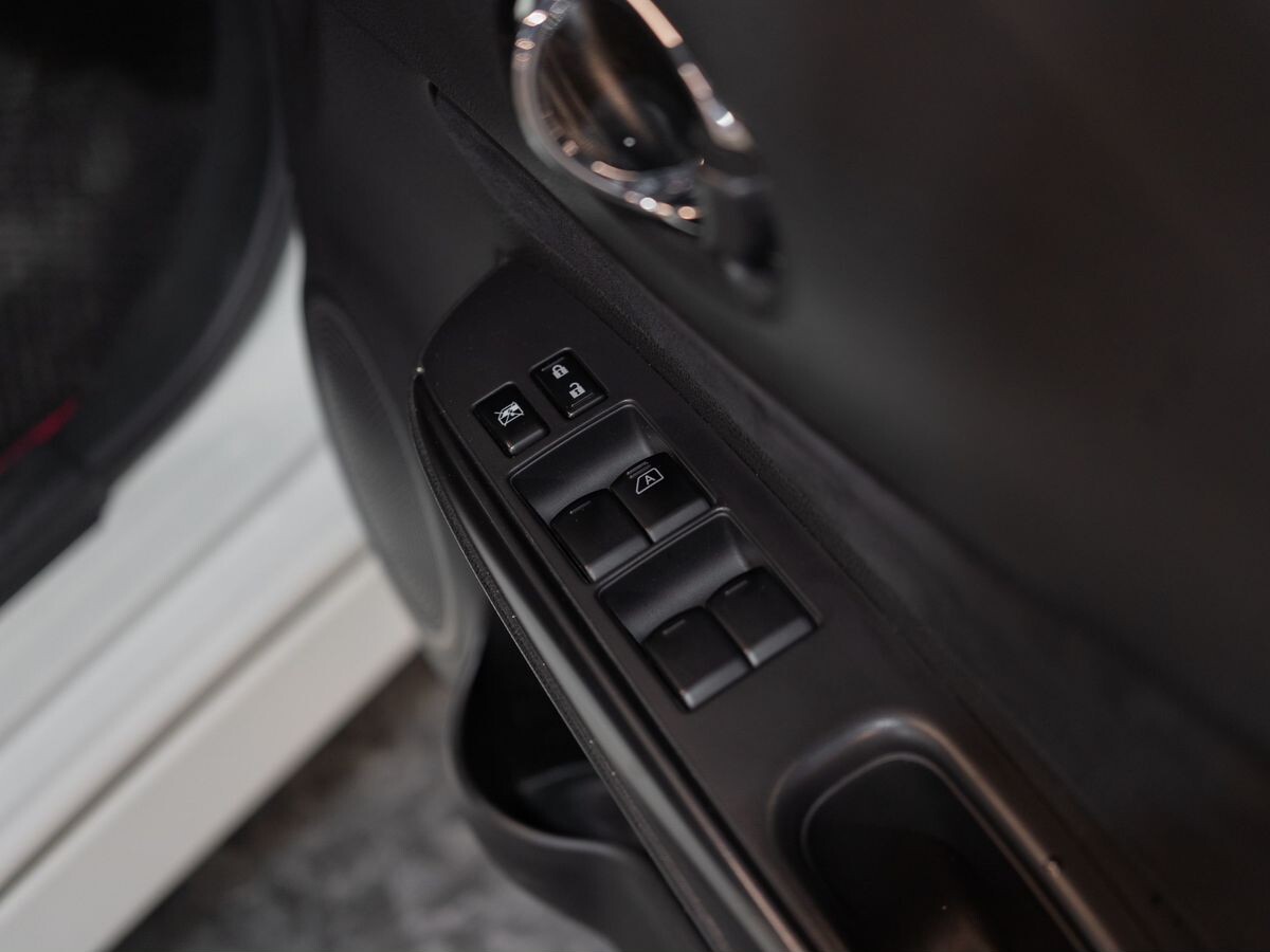 Nissan Note 2014 - фото автомобиля