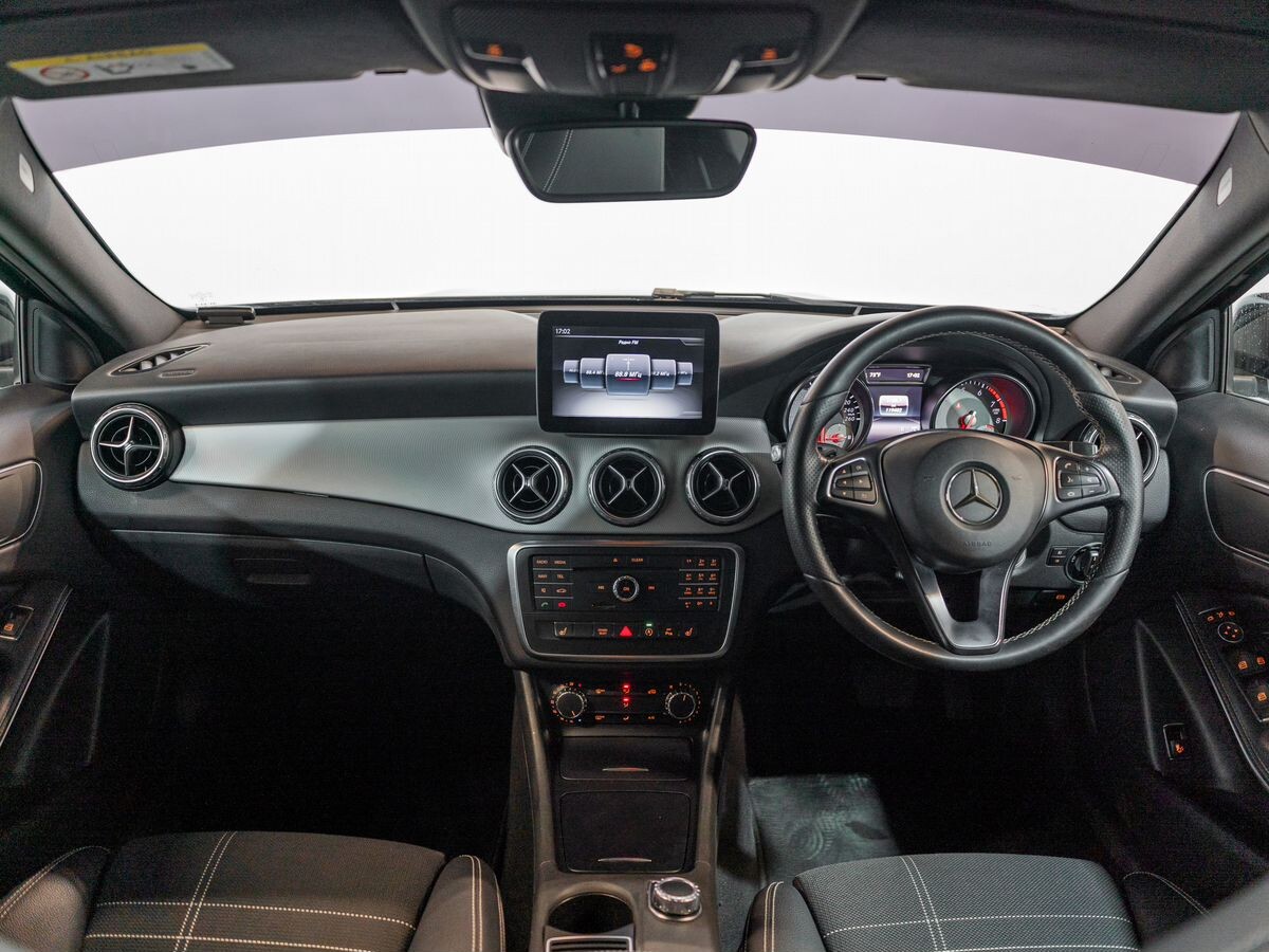 Mercedes-Benz GLA-Class 2017 - фото автомобиля