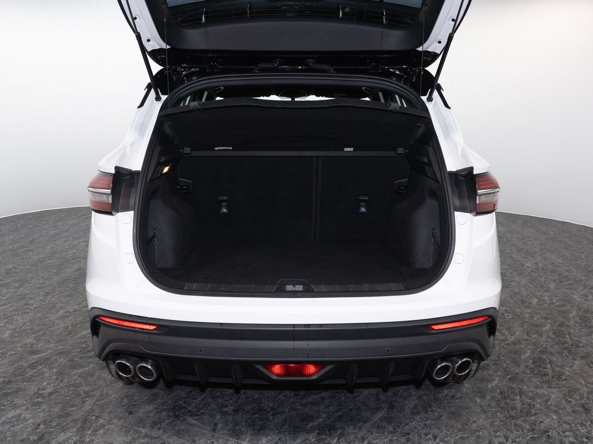 Geely Coolray 2022 - фото автомобиля