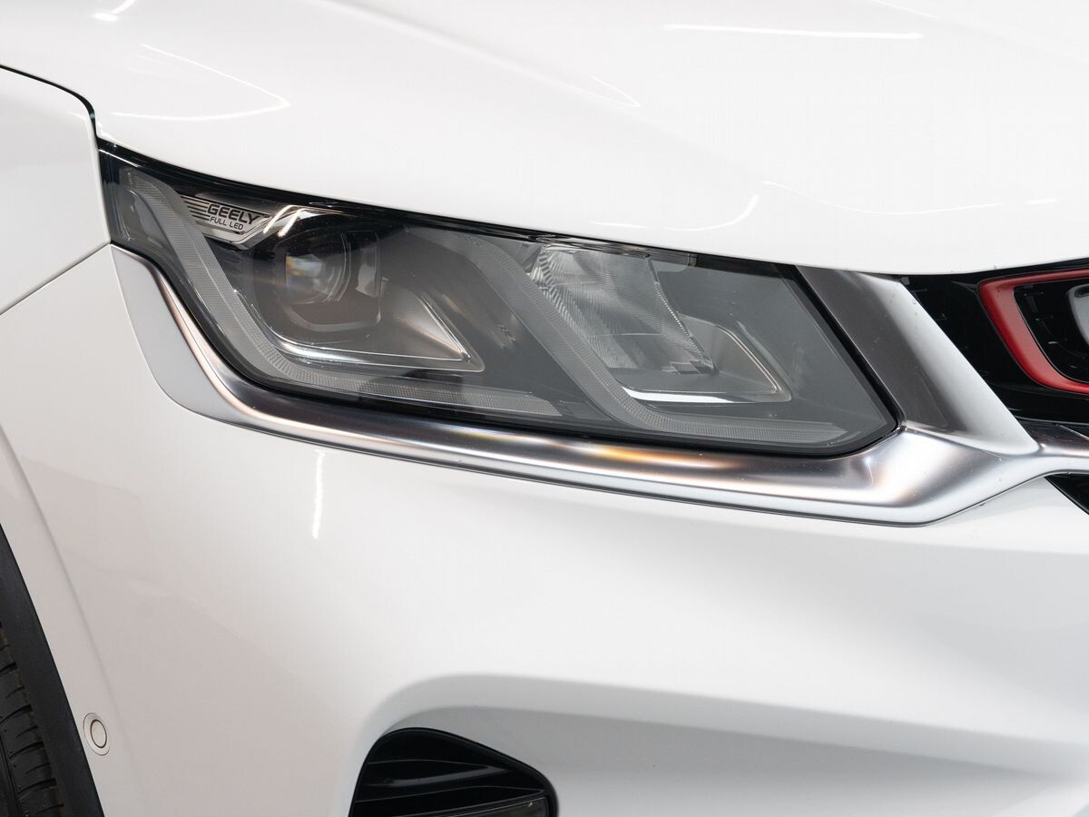 Geely Coolray 2022 - фото автомобиля