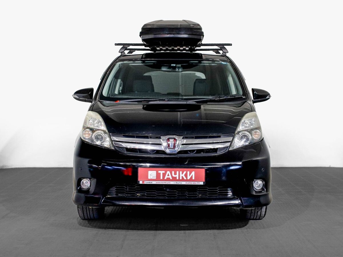 Toyota Isis 2013 - фото автомобиля