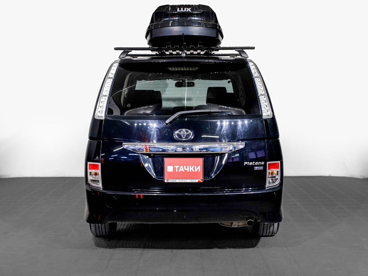 Toyota Isis 2013 - фото автомобиля