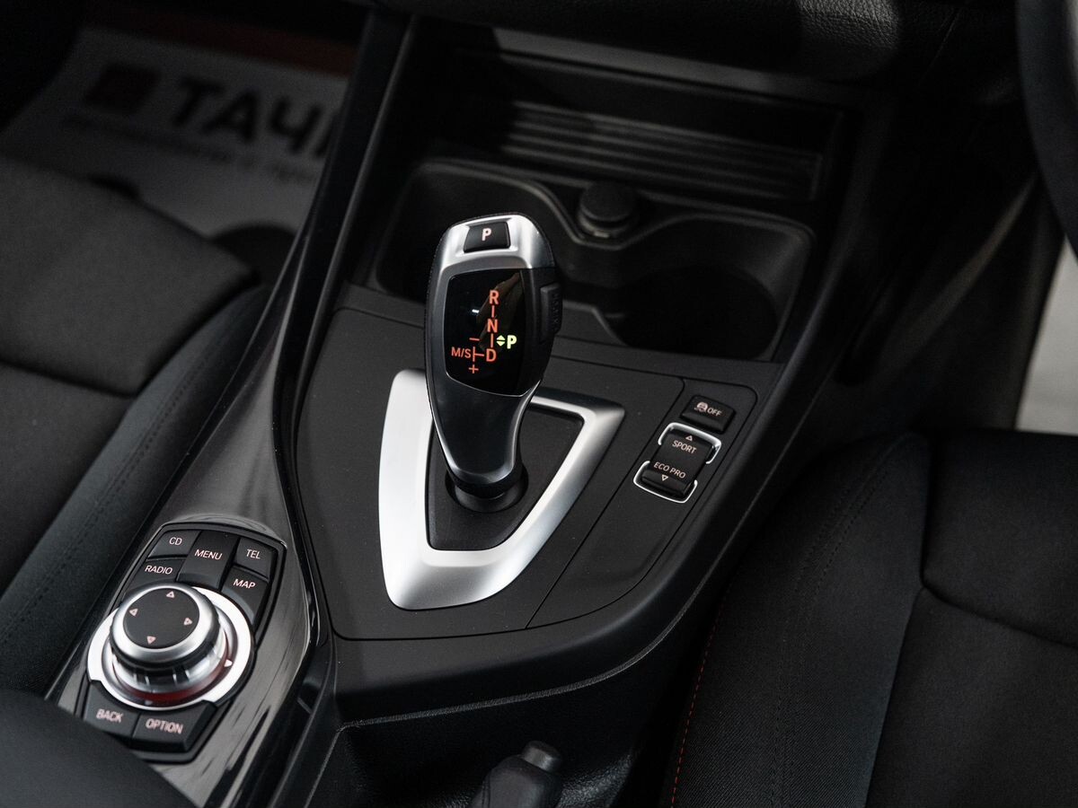 BMW 1-Series 2011 - фото автомобиля