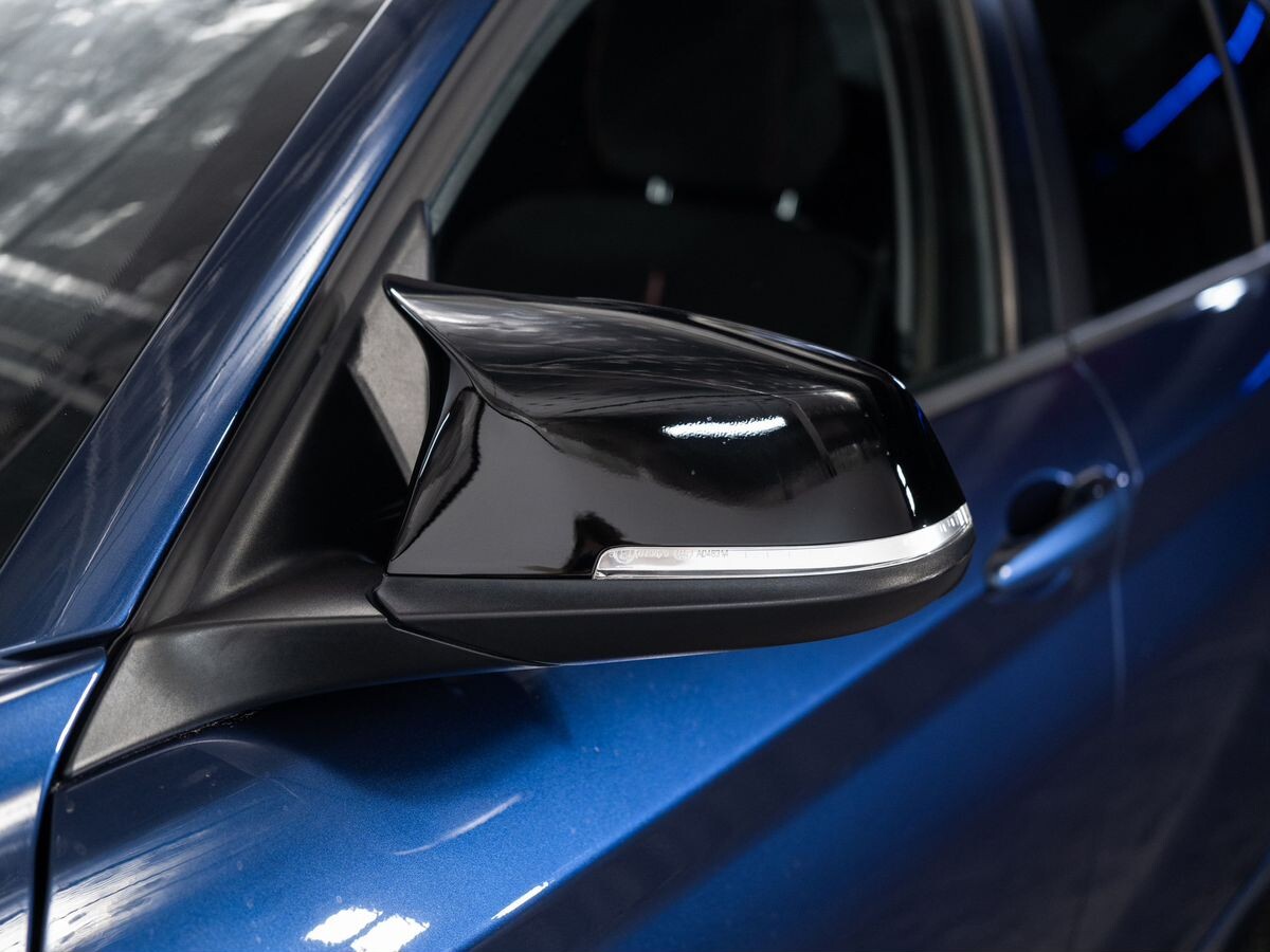 BMW 1-Series 2011 - фото автомобиля
