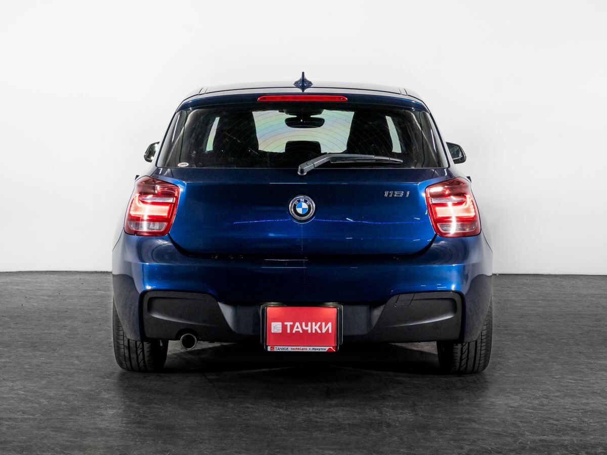 BMW 1-Series 2011 - фото автомобиля