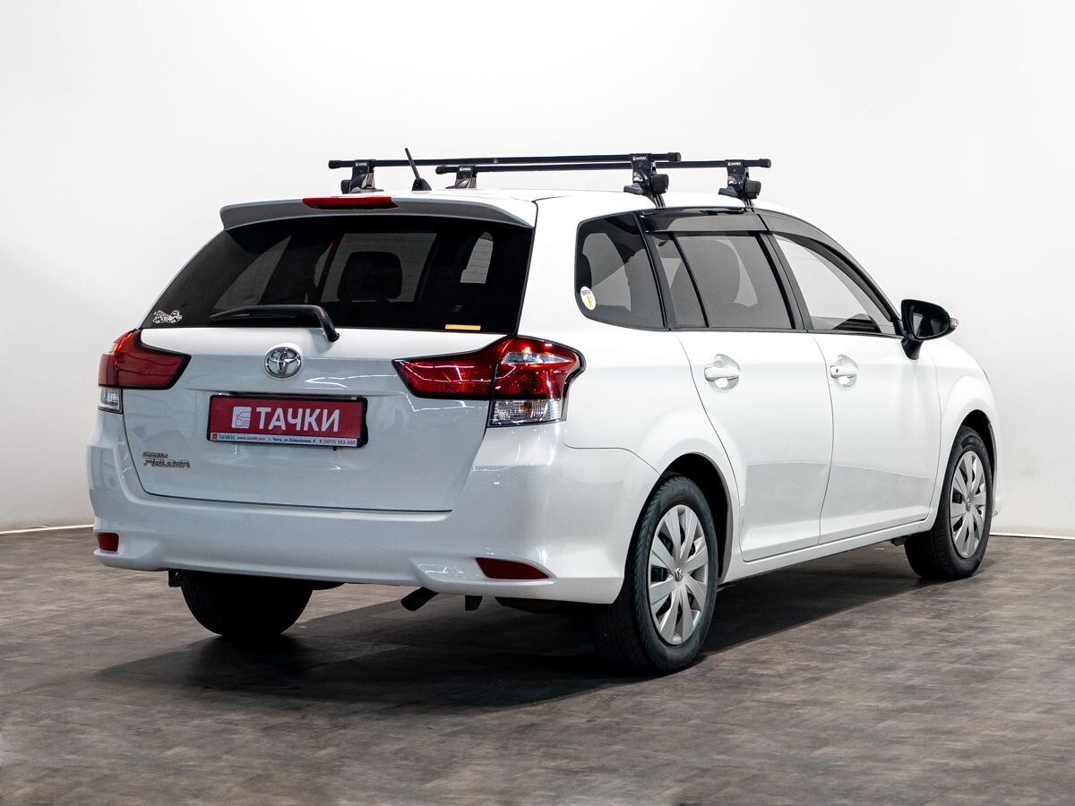 Toyota Corolla Fielder 2015 - фото автомобиля