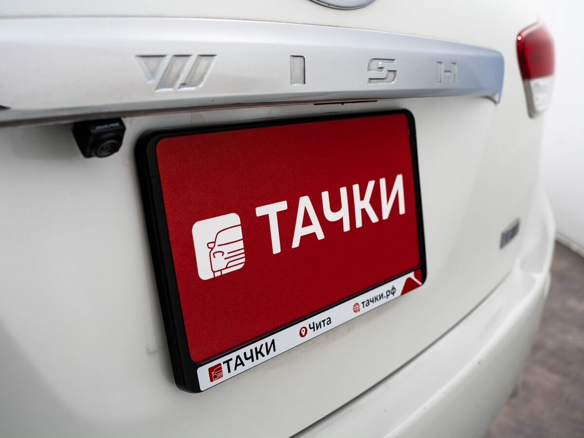 Toyota Wish 2010 - фото автомобиля
