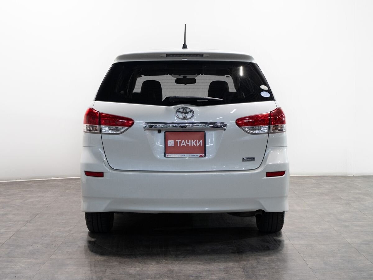 Toyota Wish 2010 - фото автомобиля