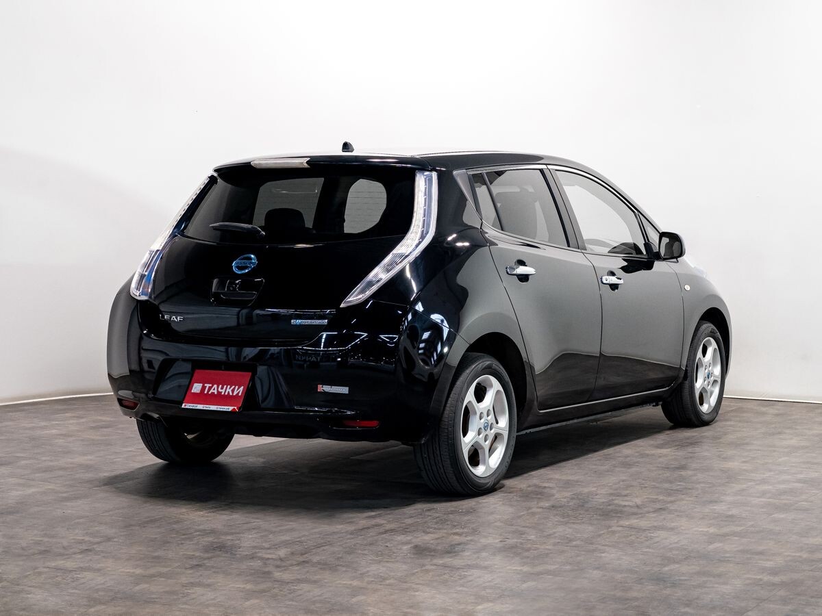 Nissan Leaf 2011 - фото автомобиля