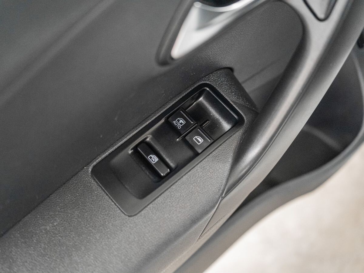 Volkswagen Polo 2016 - фото автомобиля